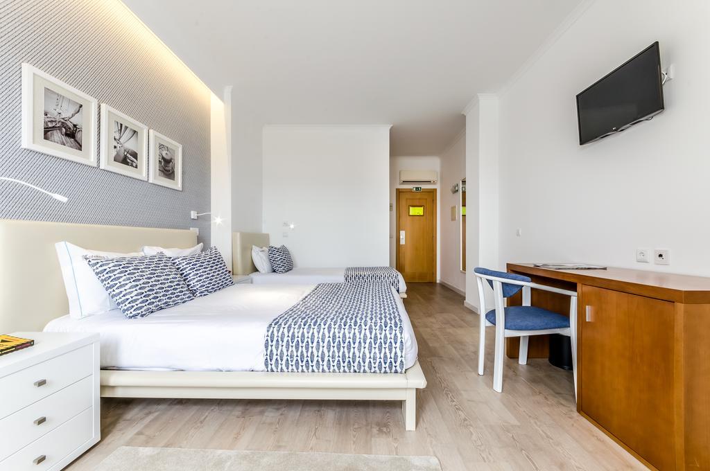Ossiano'S Bed & Breakfast เปนิช ภายนอก รูปภาพ